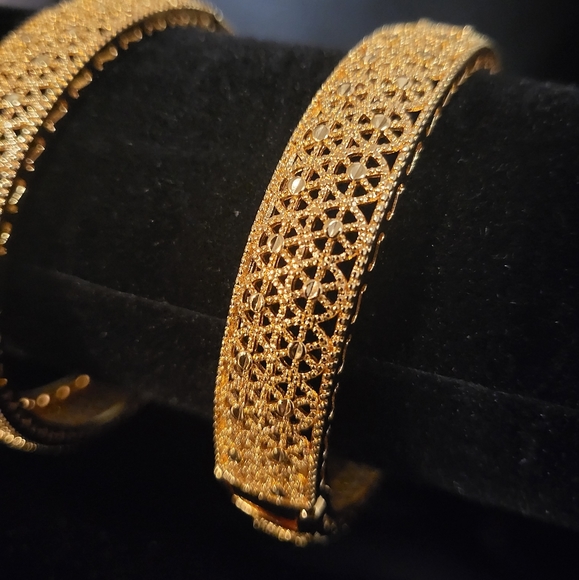 Bangles - Picture 3 of 8